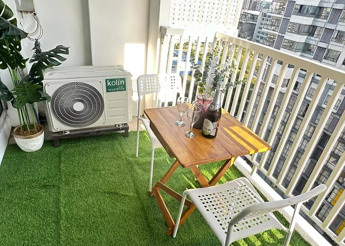 A & M Vacay - Sea Residences Mall Of Pasay 4*