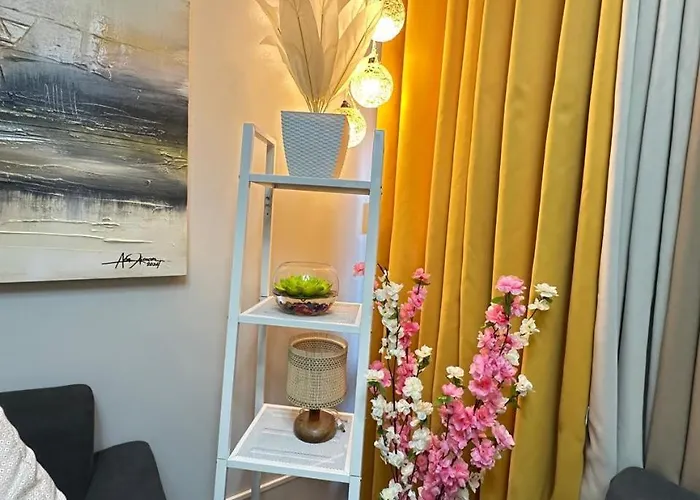 A & M Vacay - Sea Residences Mall Of Pasay 4*